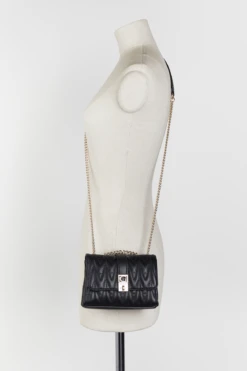 Guess Regilla Mini Crossbody Bag -Carry And Wande 3207953 4 85a3f4ae 9a6f 48fb a7ce 708f41d08781