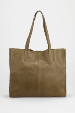 Carry And Wande -Carry And Wande 3208929 2