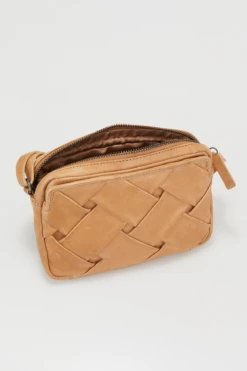 Page Leather Crossbody -Carry And Wande 3208972 3