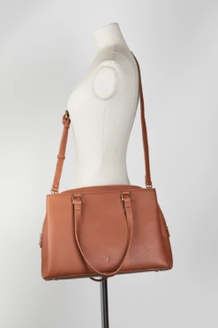 3 Compartment Tote Bag -Carry And Wande 3210564 4