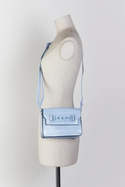 Crossbody Bag With Chain Detail -Carry And Wande 3211572 4