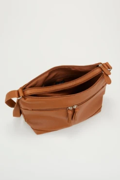 Twin Zip Large Crossbody Bag -Carry And Wande 3211819 3